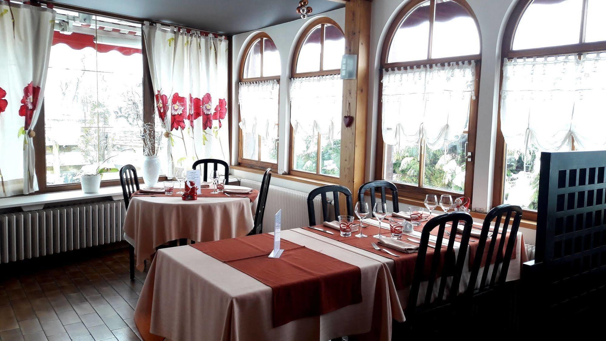 Hotel Restaurant Robichon Loray Exterior photo